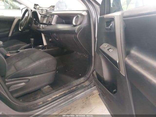 2018 TOYOTA RAV4 XLE 5