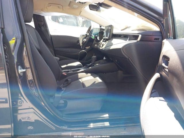 2025 TOYOTA COROLLA LE 5