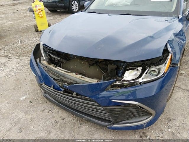 2024 TOYOTA CAMRY LE 6