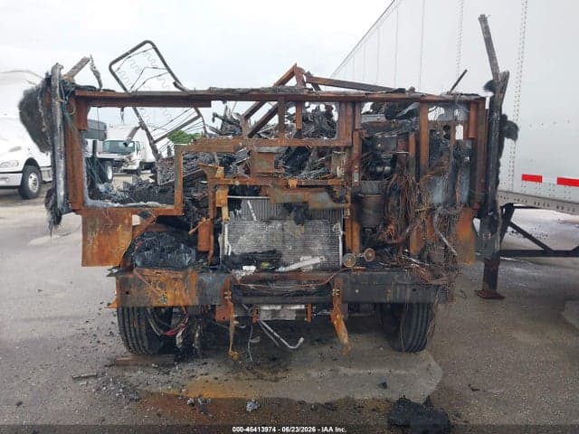 2019 FORD F53 6