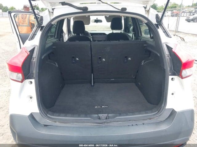 2019 NISSAN KICKS SV 18