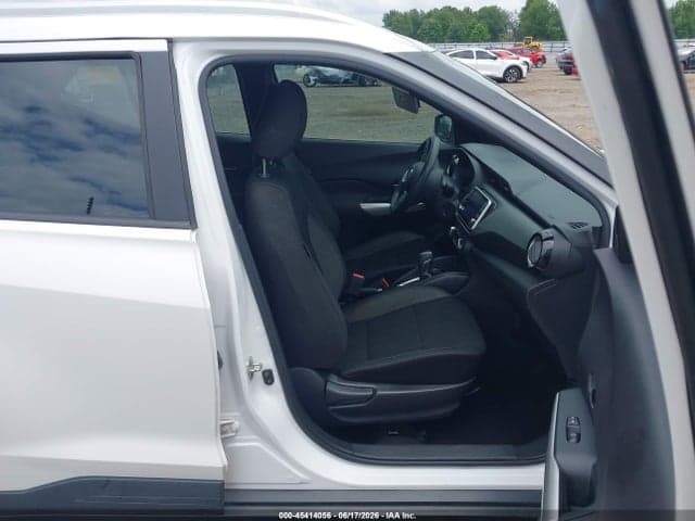 2019 NISSAN KICKS SV 5