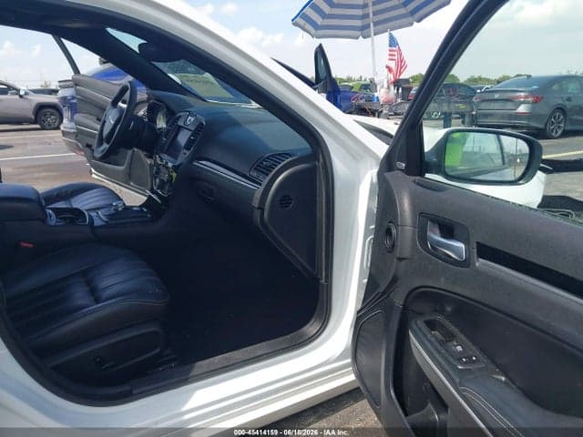 2023 CHRYSLER 300 300S 5