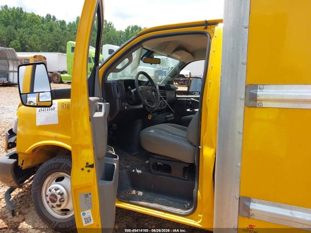2021 GMC SAVANA CUTAWAY WORK VAN 6