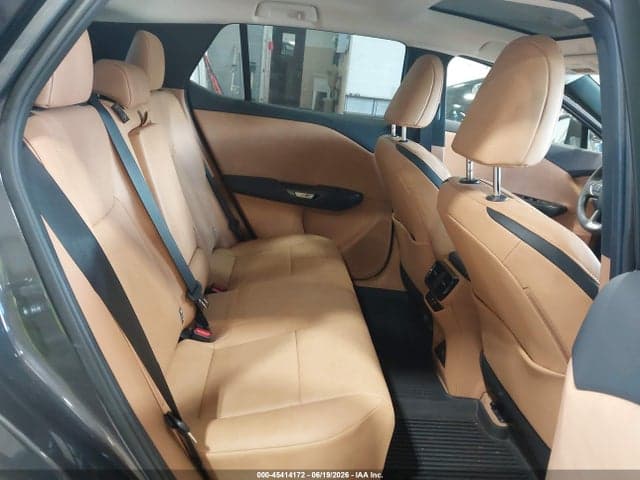 2024 LEXUS RZ 450E PREMIUM 8