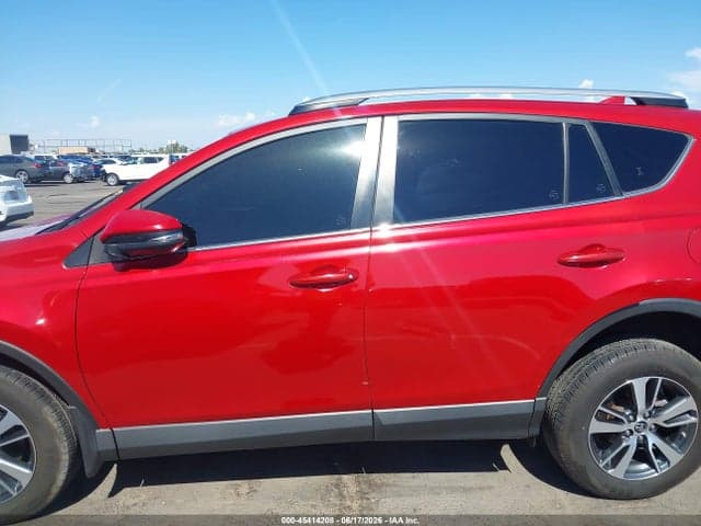 2017 TOYOTA RAV4 XLE 14