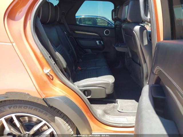 2017 LAND ROVER DISCOVERY 8