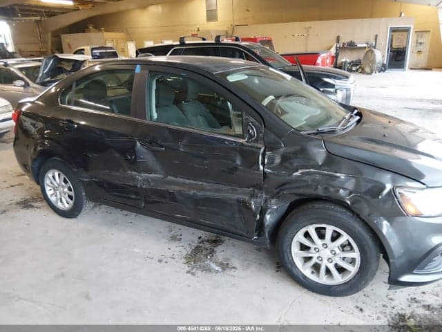 2019 CHEVROLET SONIC LT AUTO 6