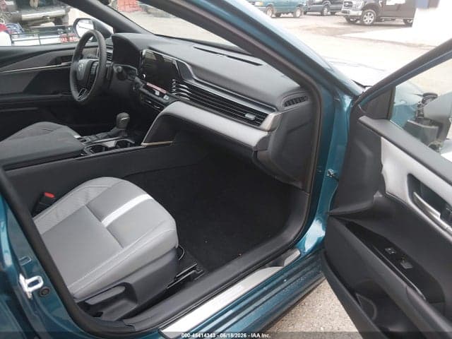 2026 TOYOTA CAMRY SE 5