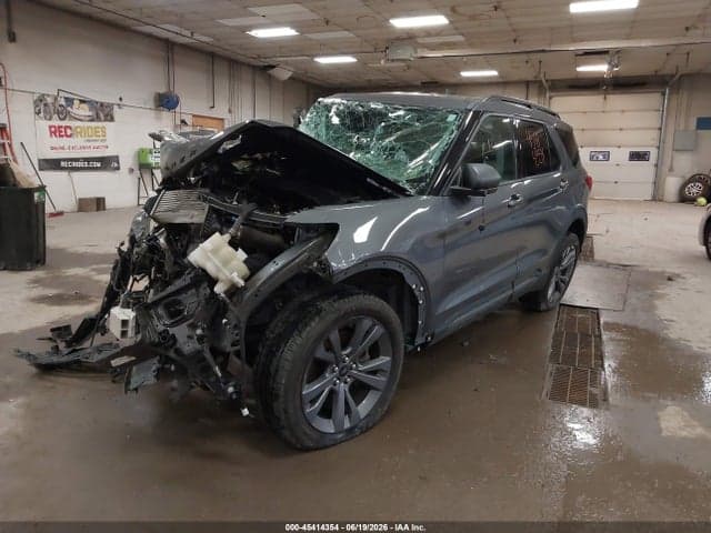 2021 FORD EXPLORER XLT 2