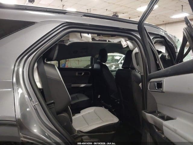2021 FORD EXPLORER XLT 8