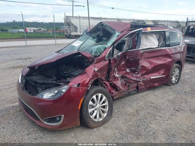 2018 CHRYSLER PACIFICA TOURING L 2