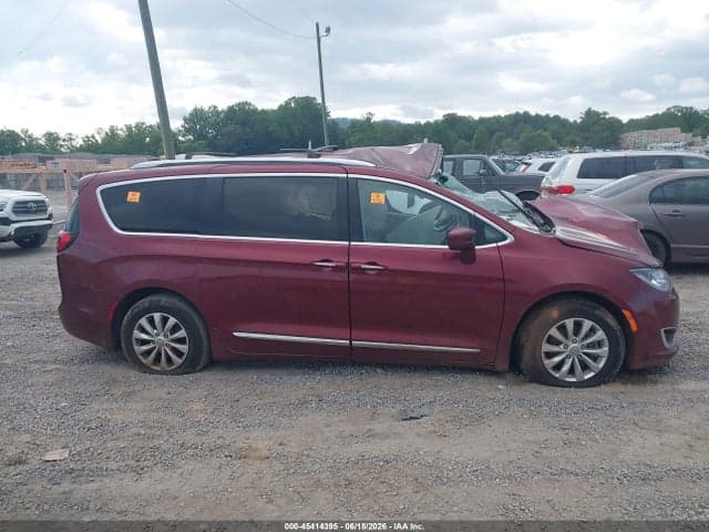 2018 CHRYSLER PACIFICA TOURING L 12