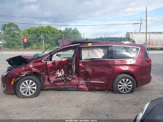 2018 CHRYSLER PACIFICA TOURING L 13