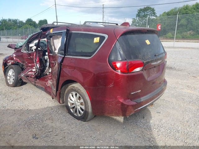 2018 CHRYSLER PACIFICA TOURING L 3