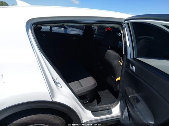2017 KIA SPORTAGE LX 8