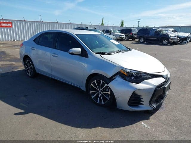 2017 TOYOTA COROLLA SE 1