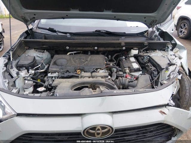 2021 TOYOTA RAV4 XLE 10