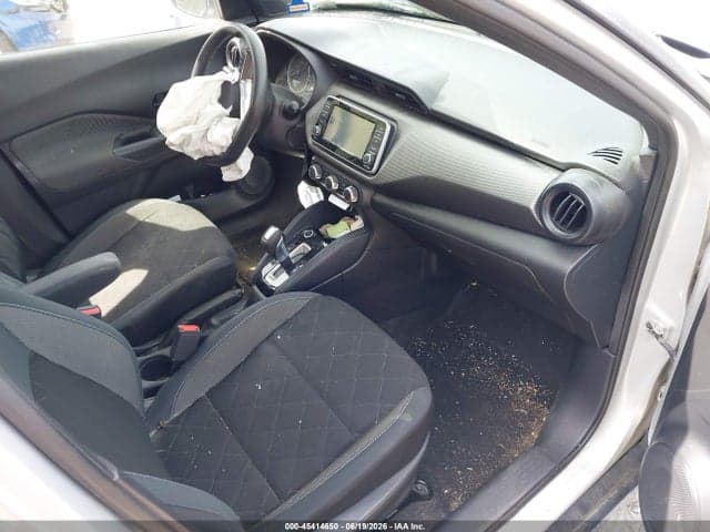 2019 NISSAN KICKS S 5