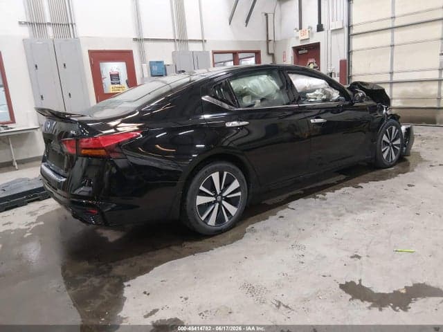 2022 NISSAN ALTIMA SL FWD 4