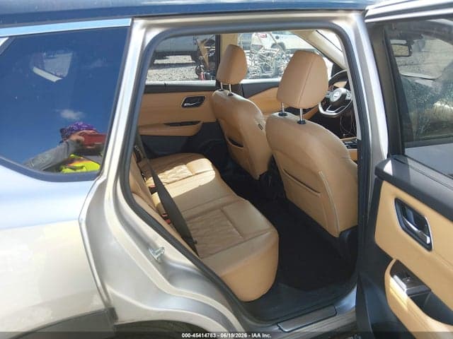 2021 NISSAN ROGUE PLATINUM INTELLIGENT AWD 8