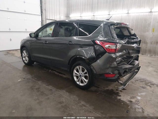2017 FORD ESCAPE SE 3