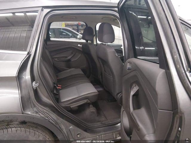 2017 FORD ESCAPE SE 8