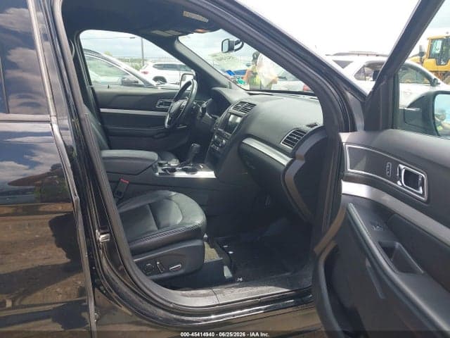 2017 FORD EXPLORER XLT 5