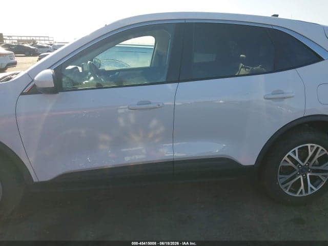 2022 FORD ESCAPE SEL 14