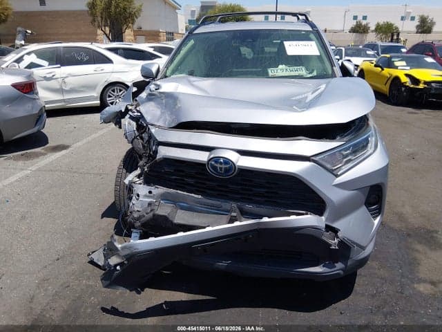 2019 TOYOTA RAV4 HYBRID XLE 2