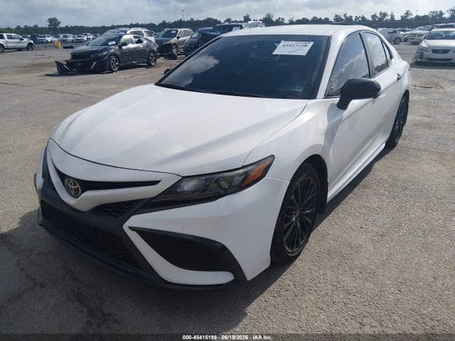 2021 TOYOTA CAMRY SE NIGHTSHADE EDITION 2