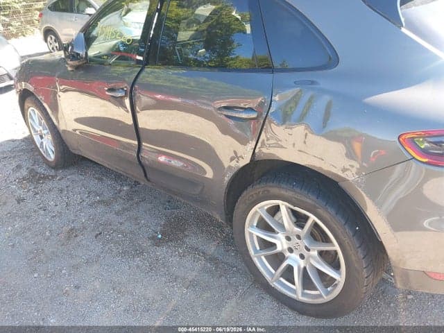 2016 PORSCHE MACAN S 6