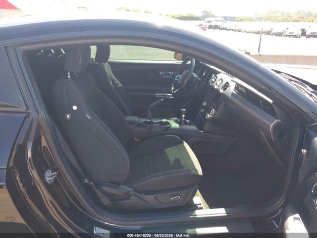 2017 FORD MUSTANG GT/GT PREMIUM 5