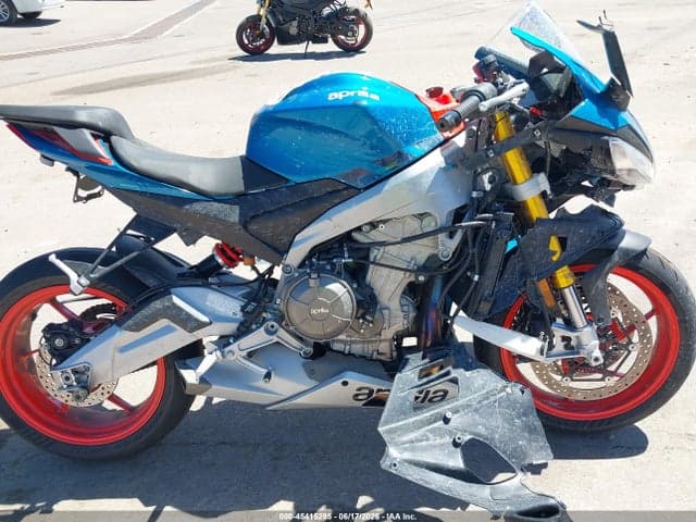 2026 APRILIA RS 660 8