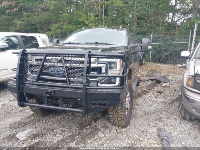 2020 FORD F-250 LARIAT 2