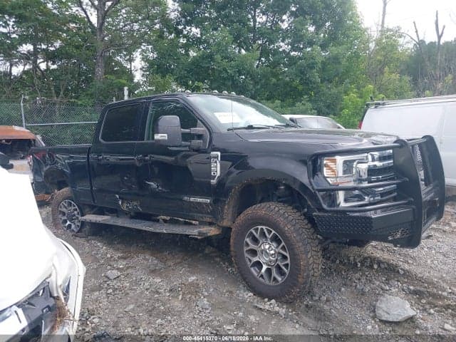 2020 FORD F-250 LARIAT 13