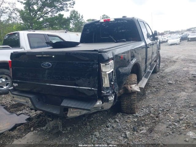 2020 FORD F-250 LARIAT 4