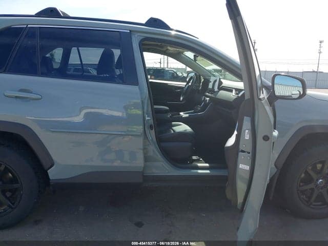 2019 TOYOTA RAV4 XLE PREMIUM 5