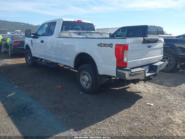 2017 FORD F-350 XLT 3