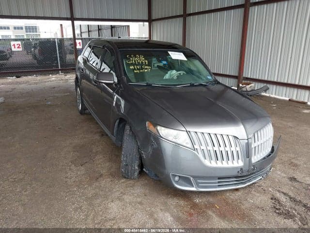 2010 LINCOLN MKT 1