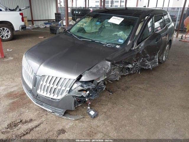 2010 LINCOLN MKT 2