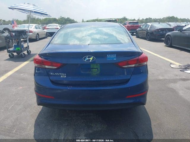 2018 HYUNDAI ELANTRA SE 16