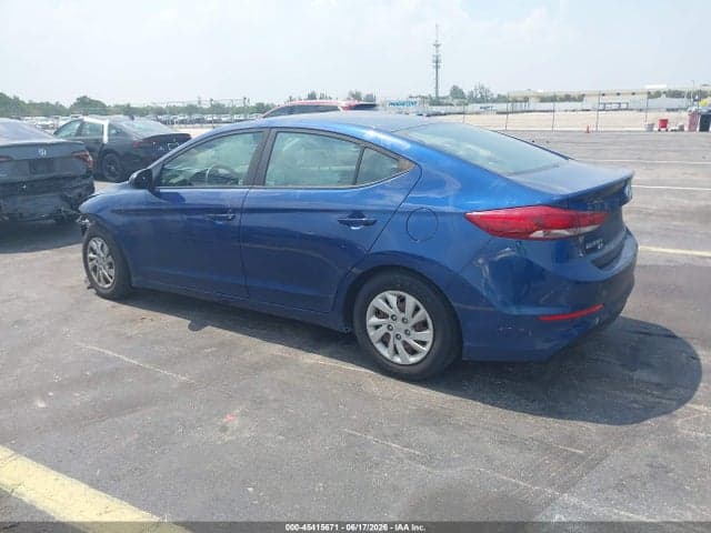 2018 HYUNDAI ELANTRA SE 3