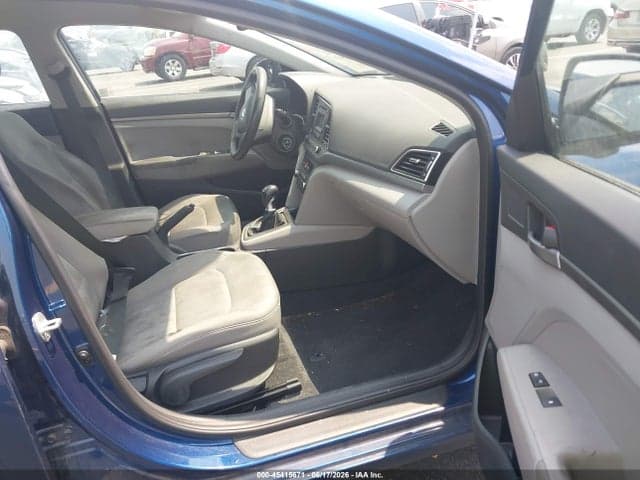 2018 HYUNDAI ELANTRA SE 5