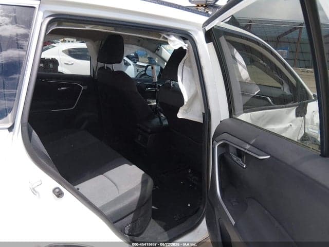 2020 TOYOTA RAV4 HYBRID XLE 8