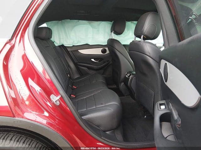 2020 MERCEDES-BENZ GLC 300 4MATIC 8