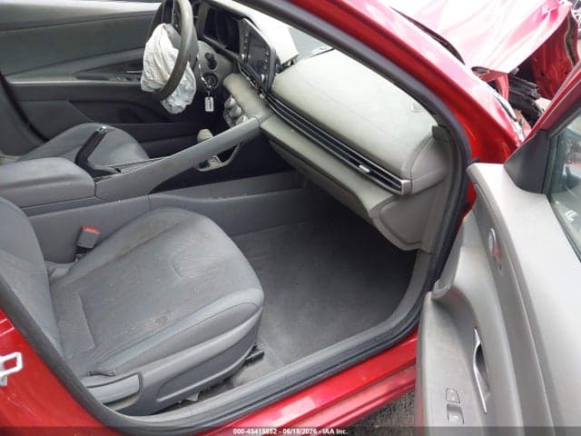 2021 HYUNDAI ELANTRA SE 5