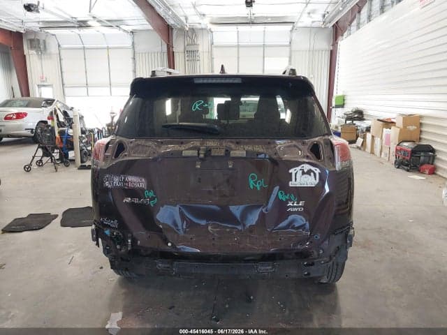 2018 TOYOTA RAV4 XLE 16