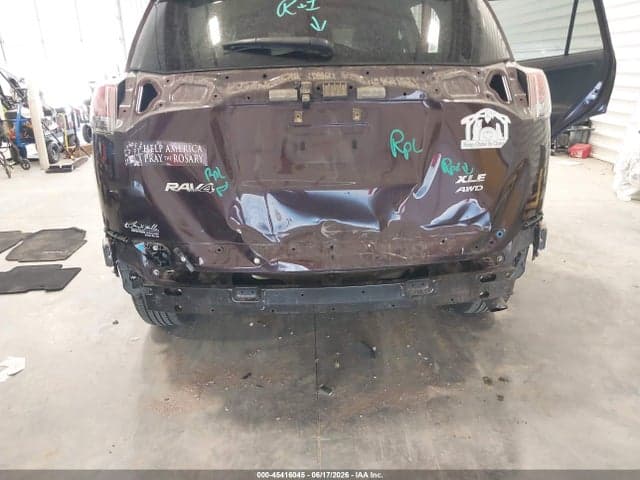 2018 TOYOTA RAV4 XLE 6