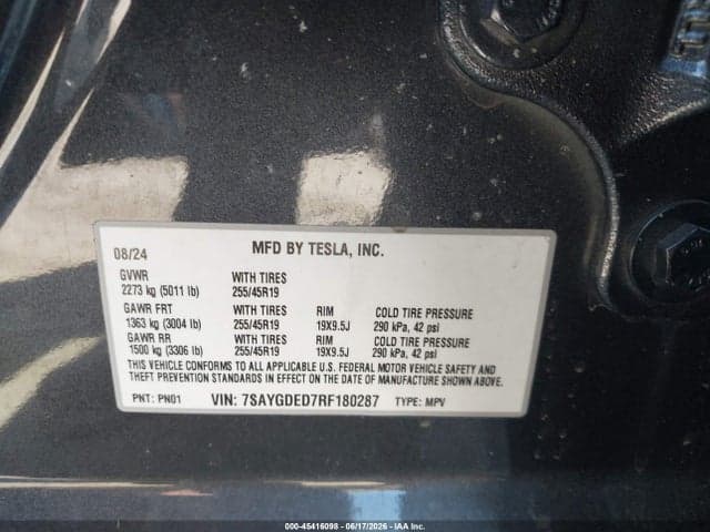 2024 TESLA MODEL Y 10